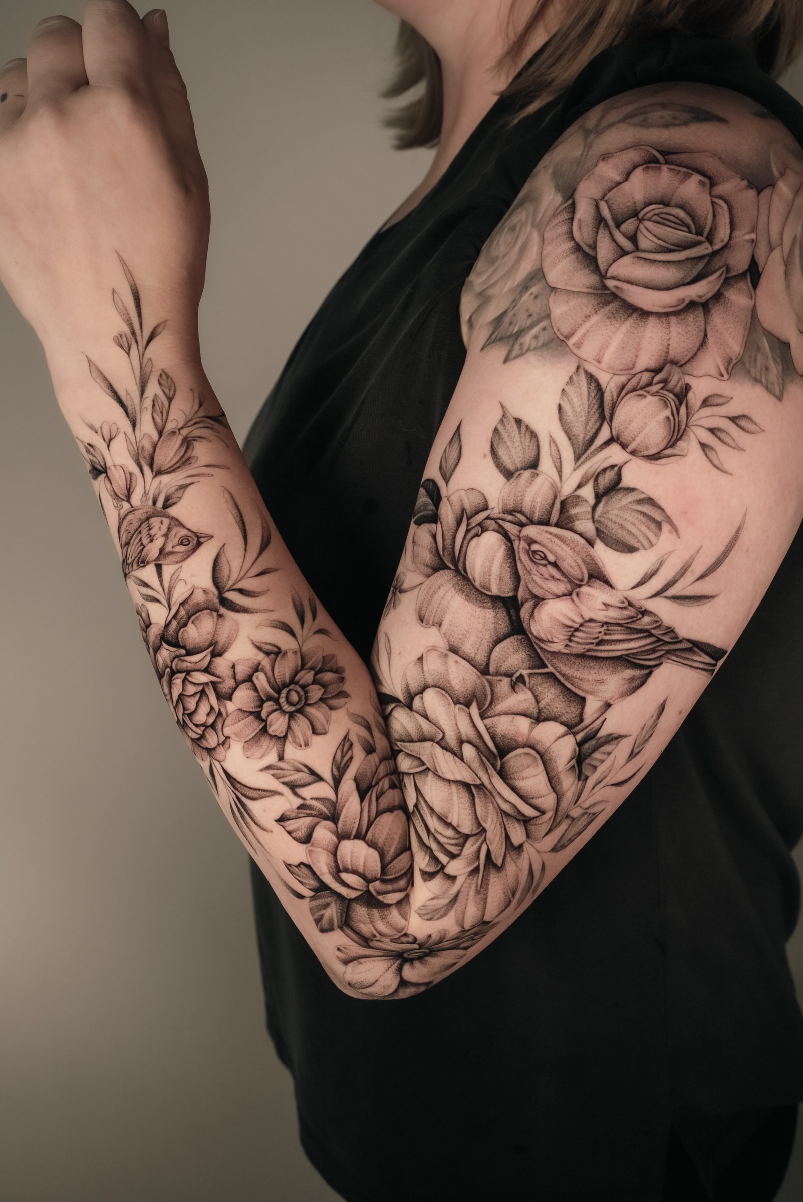 floral tattoo by Kel Otero