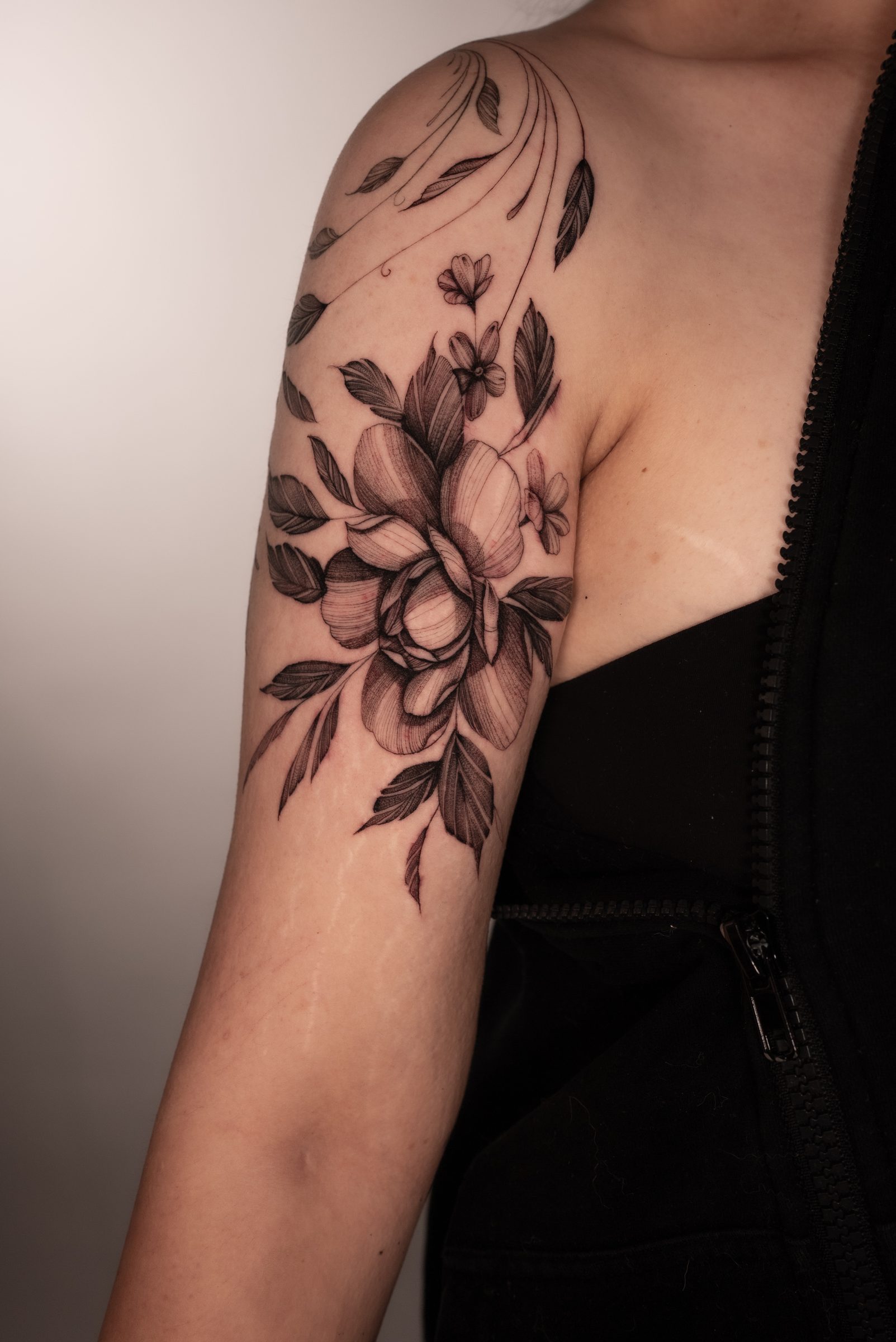floral tattoo by Kel Otero
