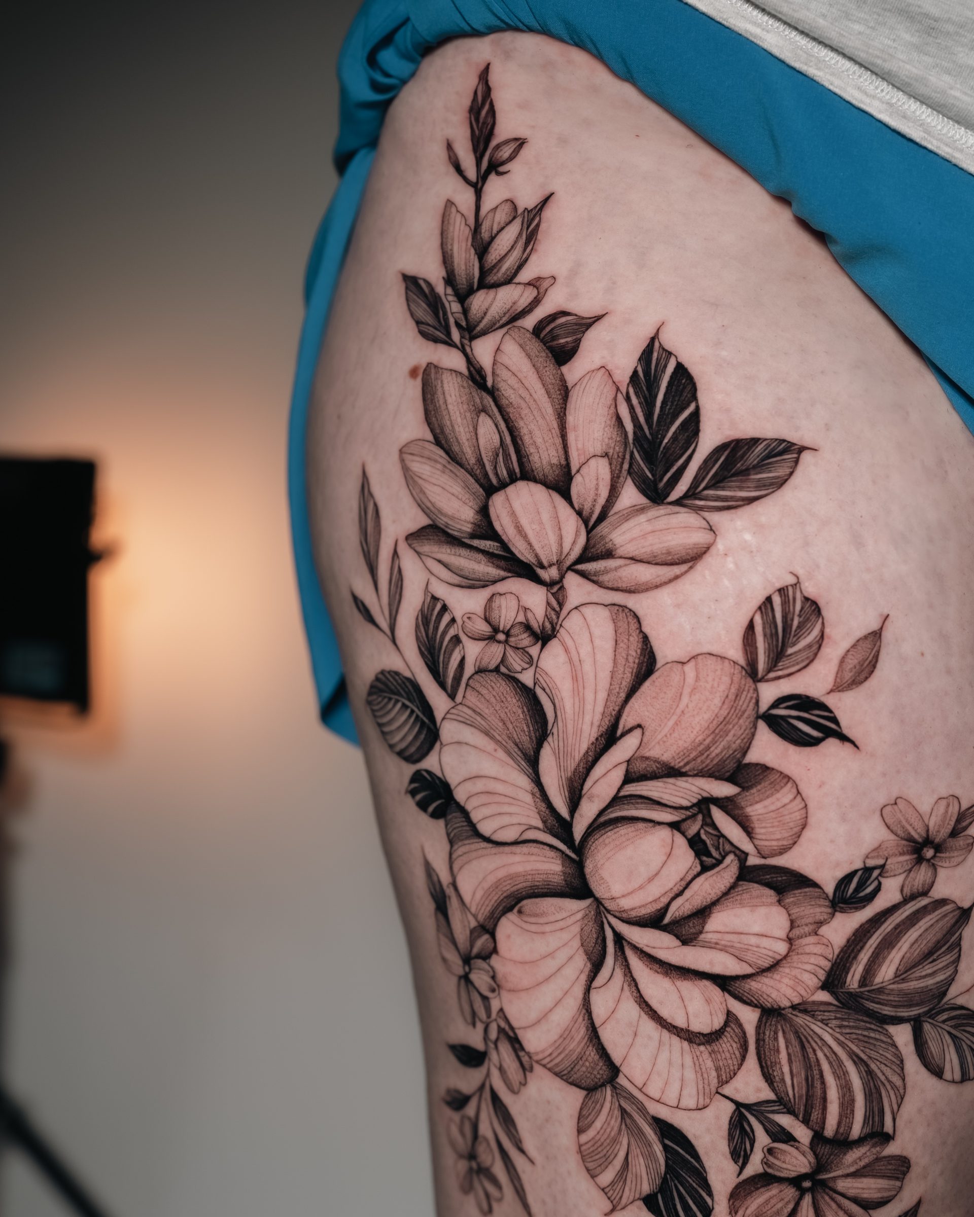 floral tattoo by Kel Otero