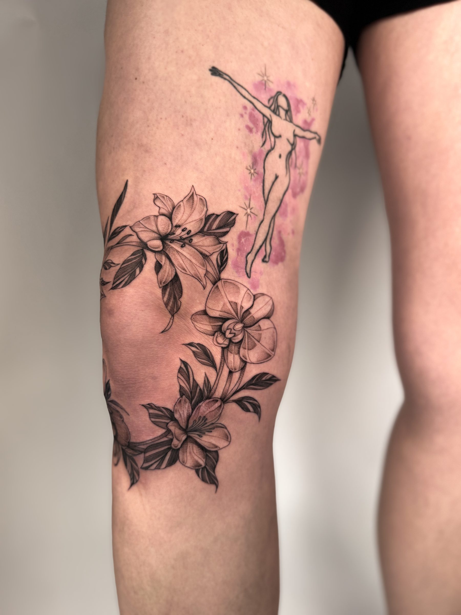 floral tattoo by Kel Otero
